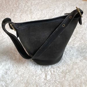 Authentic vintage Coach legacy bucket bag